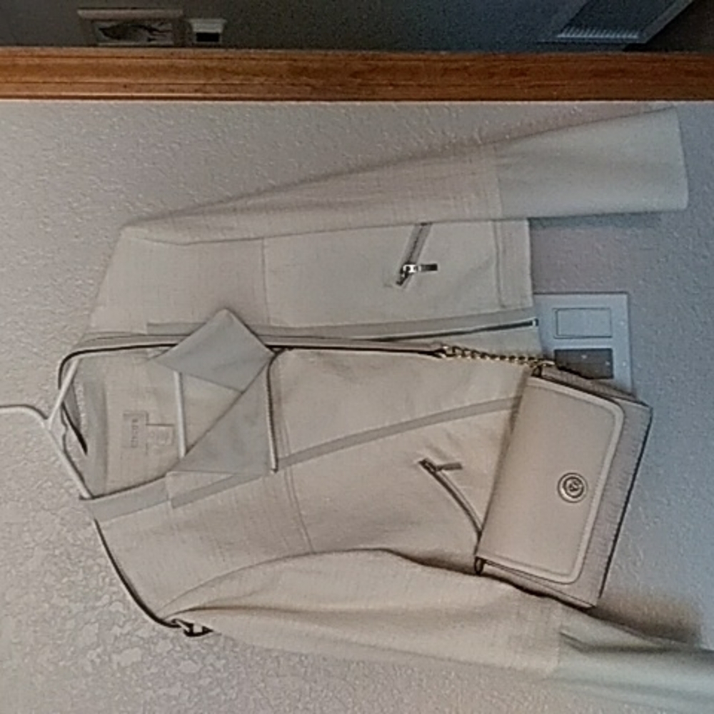 Chico's O (4-6) Cream Cotton & Light gray Moto jacket